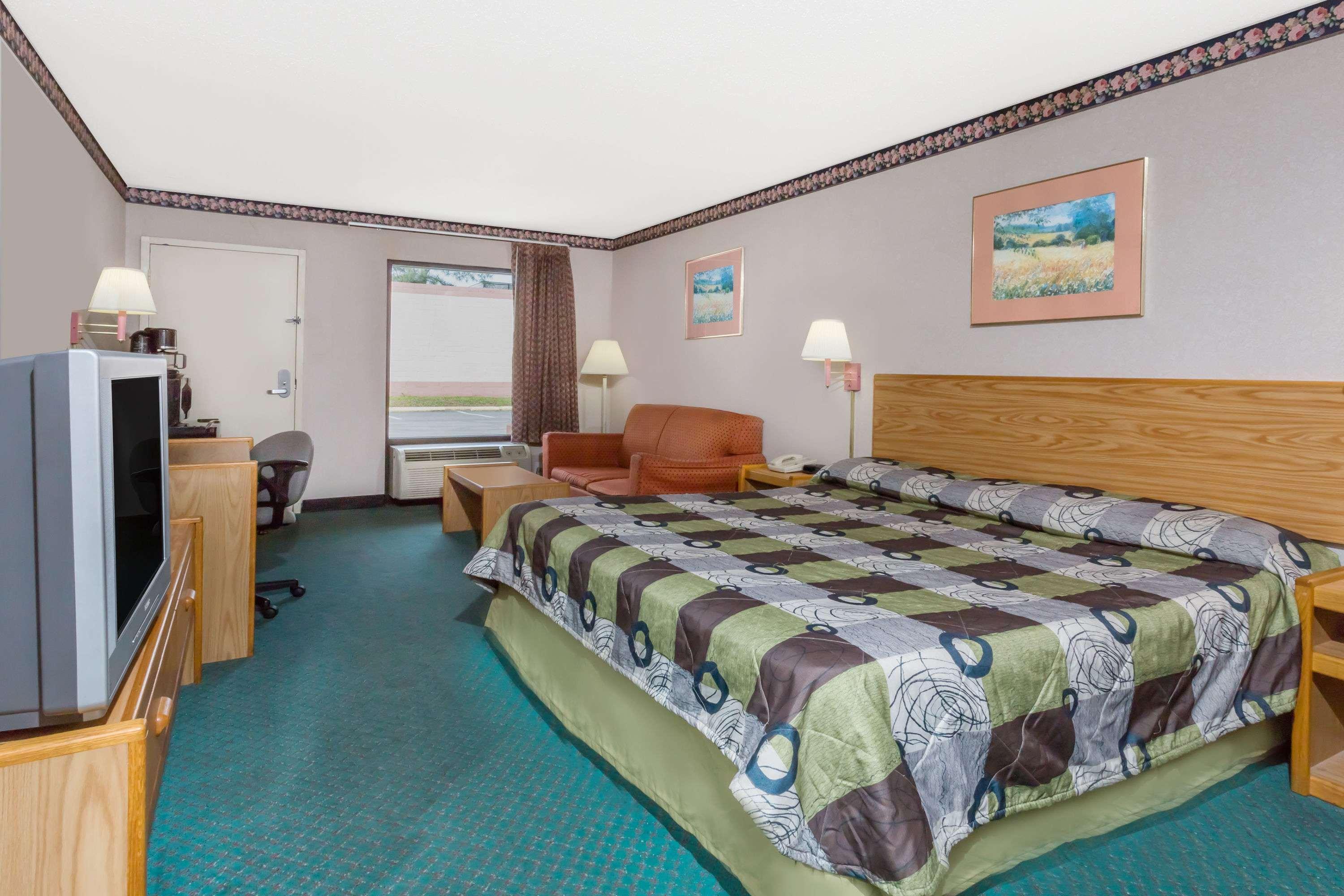 Knights Inn Ruther Glen Εξωτερικό φωτογραφία